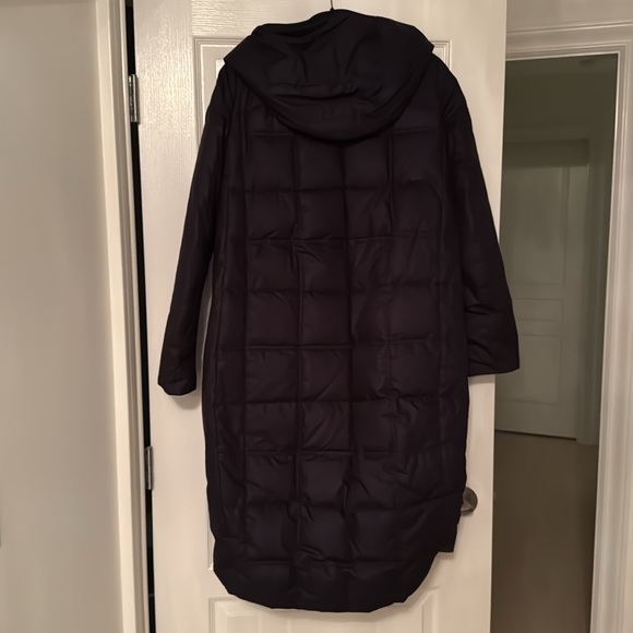 Canada Goose Women's Black Puffer Jacket - Picture 2 of 12